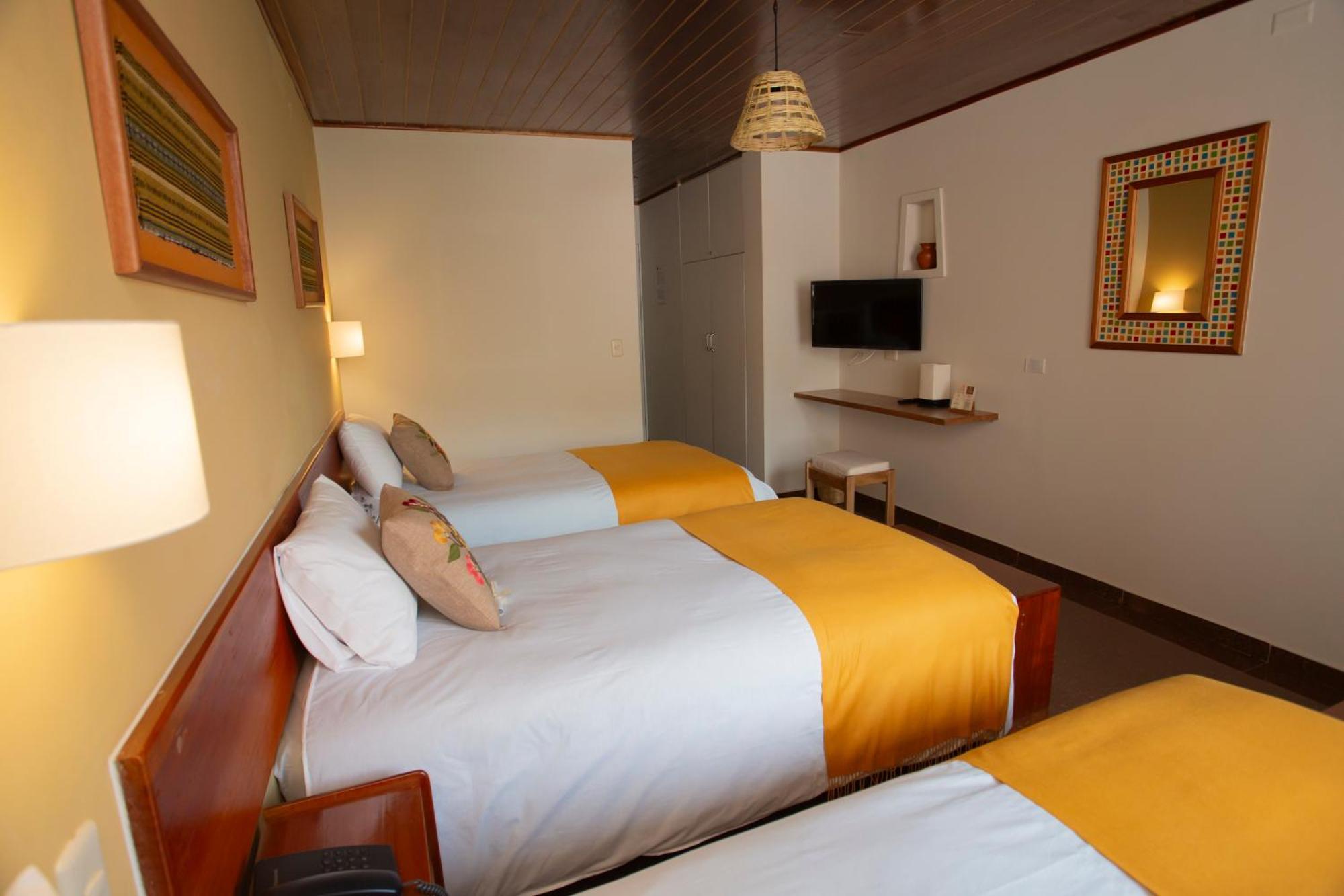 Hotel El Abuelo Carhuaz Exteriör bild