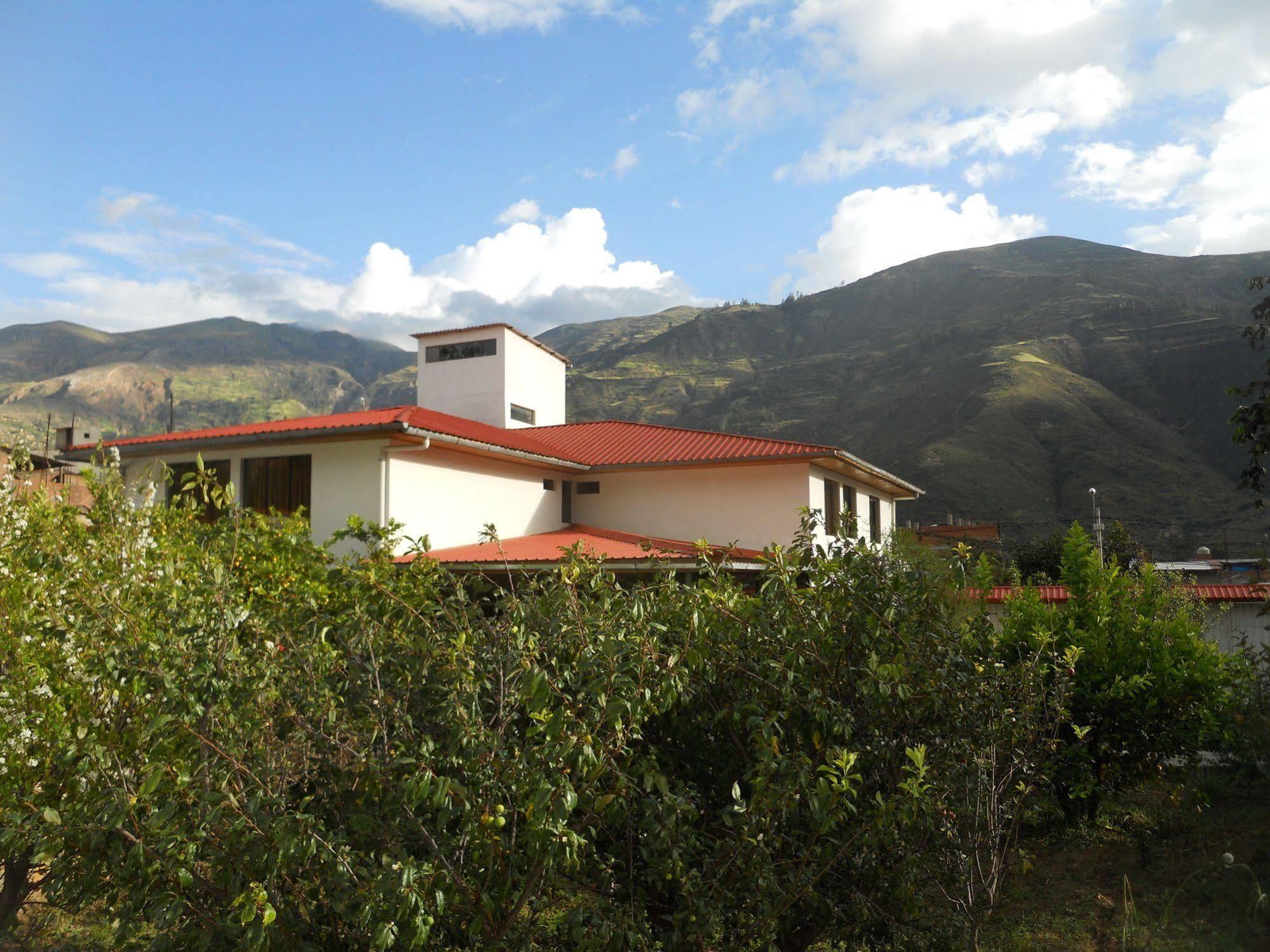 Hotel El Abuelo Carhuaz Exteriör bild