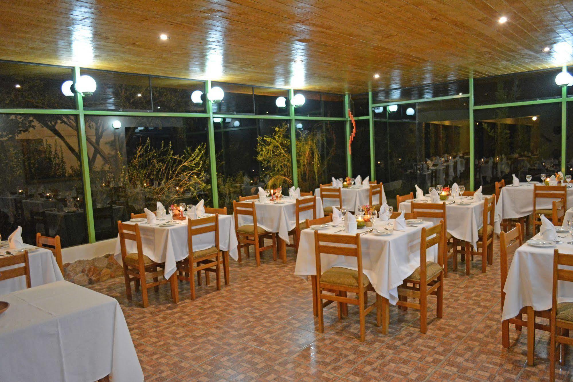 Hotel El Abuelo Carhuaz Exteriör bild